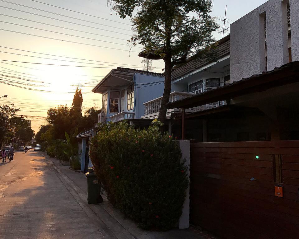 מלון בנגקוק Sira'S House מראה חיצוני תמונה